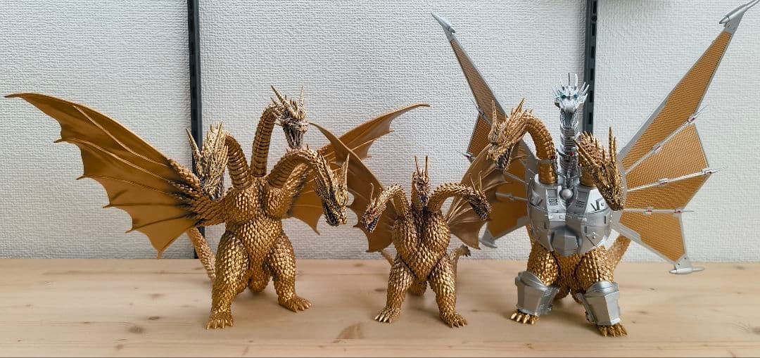 未接着 東宝怪獣コレクション　デアゴスティーニ　フィギュア キングギドラ 3種