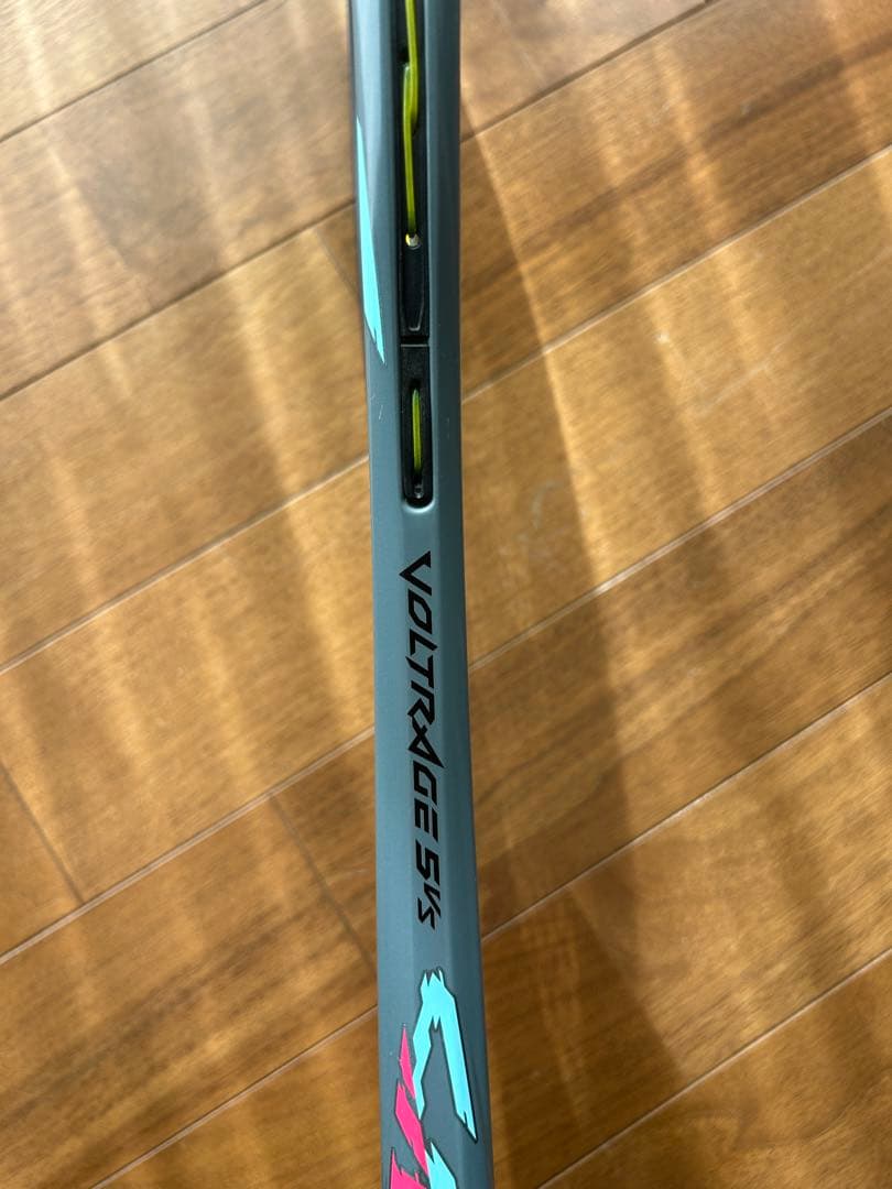 ヨネックス　ボルトレイジ5VS UXL0