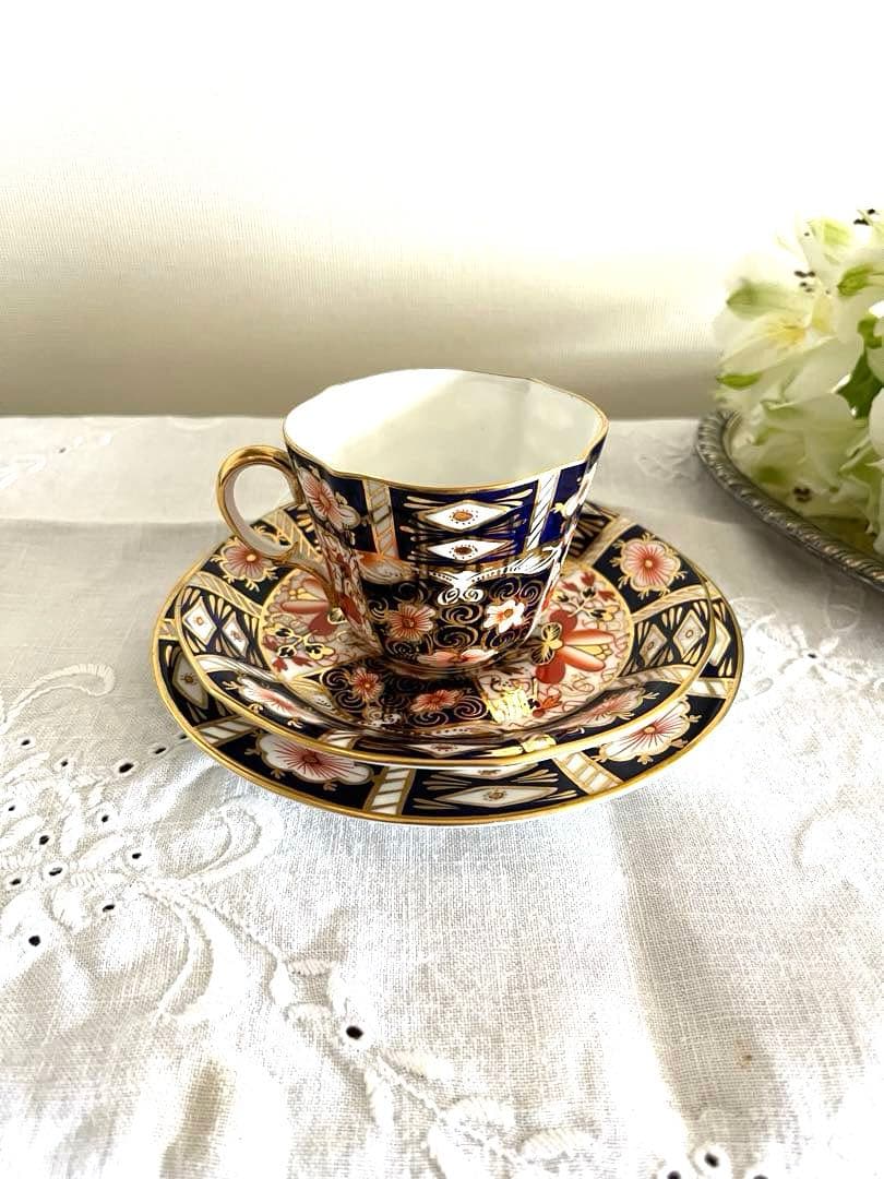 ロイヤルクラウンダービーオールド伊万里アンティークトリオ