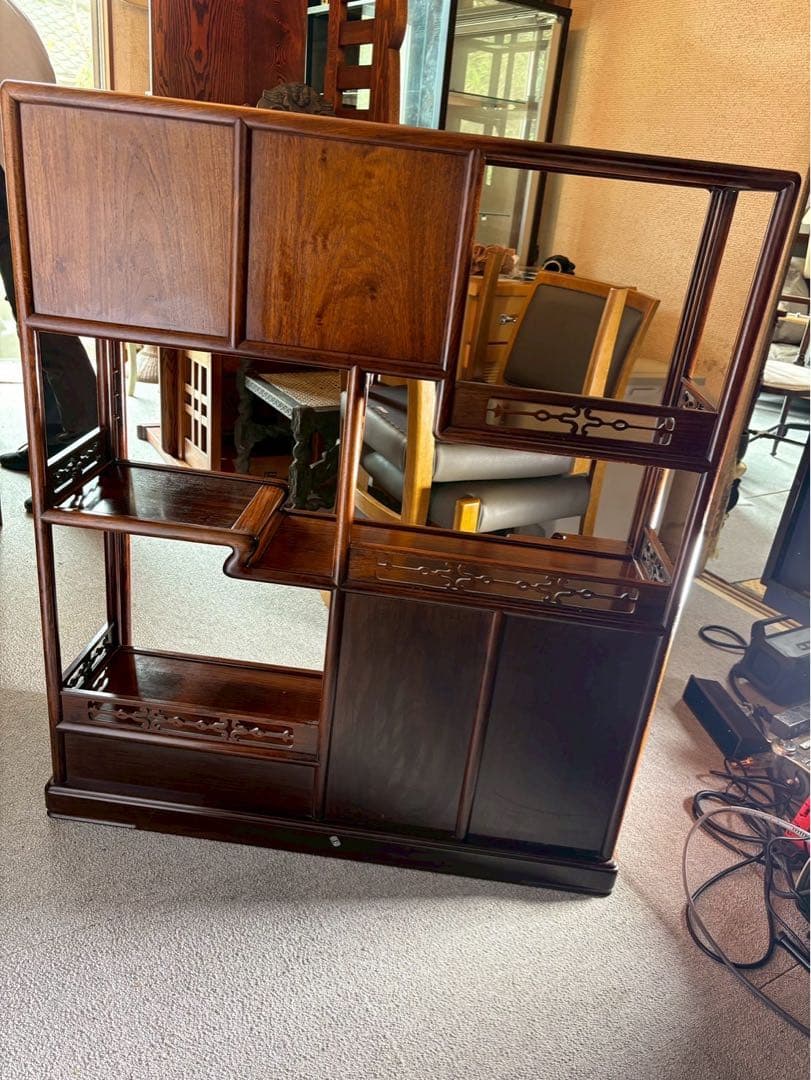 引渡限定　最高級 和家具 茶箪笥 飾り棚 彫刻入り 紫檀調 W90×H105cm