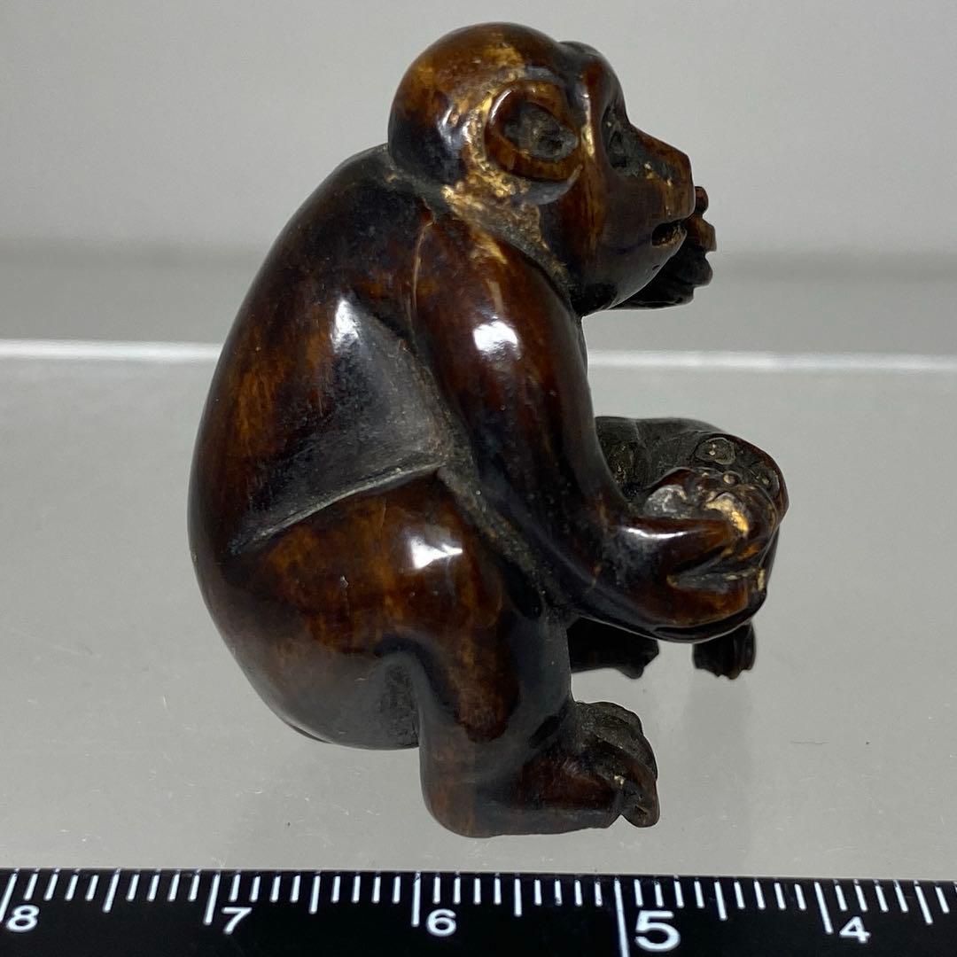 時代　木彫　猿　根付　20g 東N7-0929ア㉟