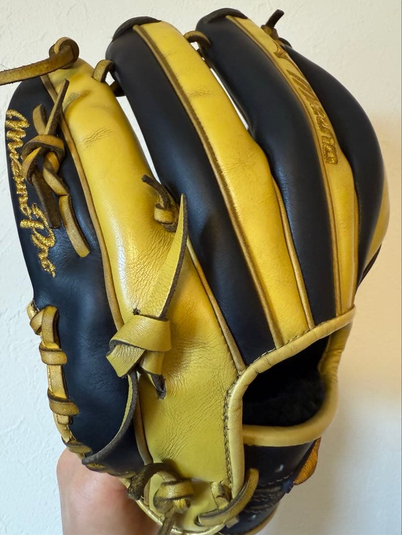 【中古/定価6.2万】ミズノプロ 内野手 坂本型グラブ 黒シャンパンイエロー