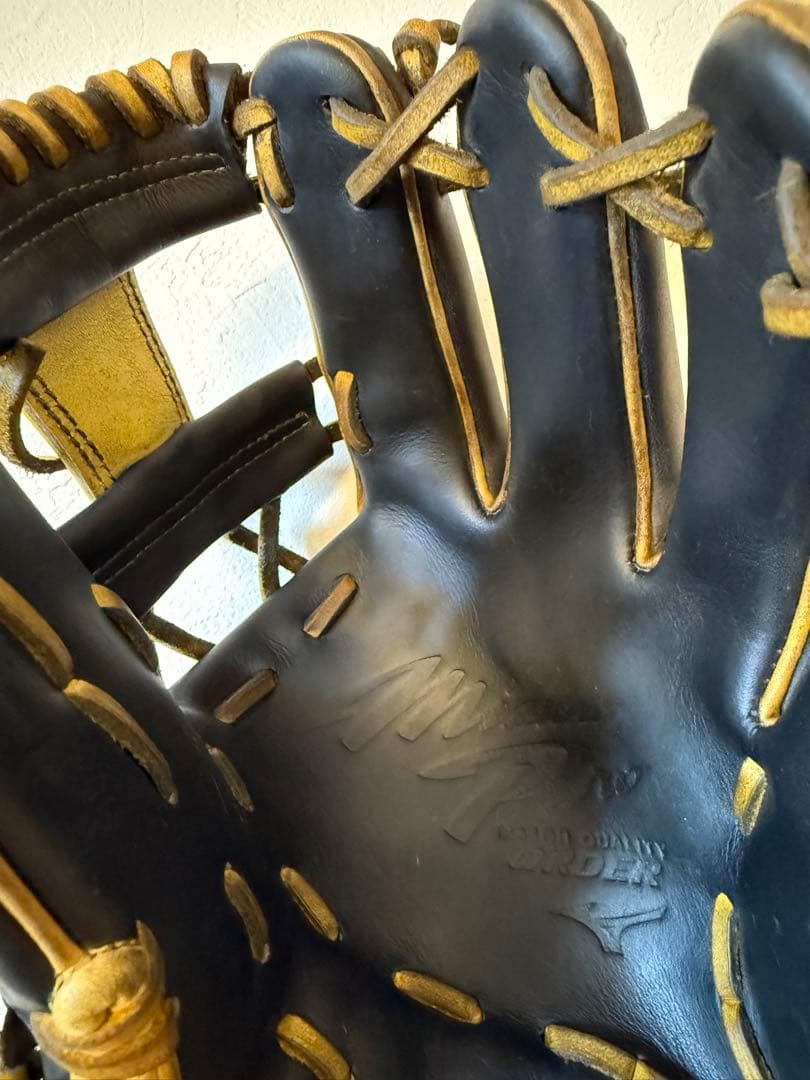 【中古/定価6.2万】ミズノプロ 内野手 坂本型グラブ 黒シャンパンイエロー