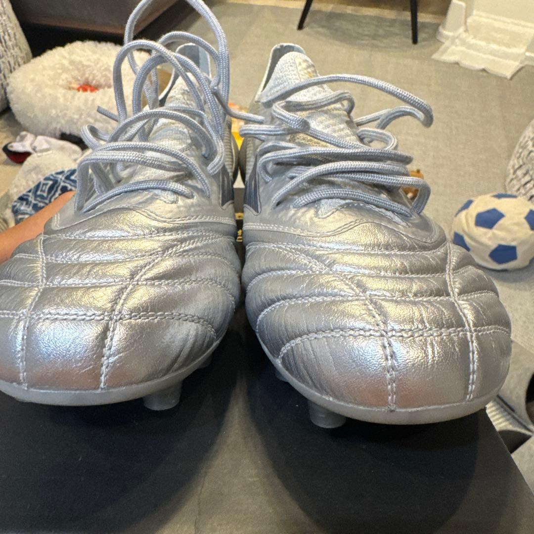 Mizuno Morelia Neo サッカーシューズ シルバー