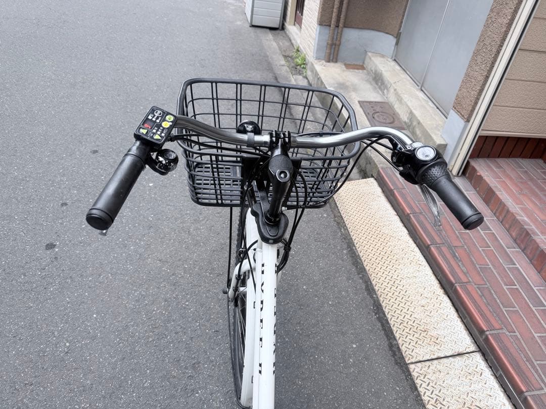 大阪府　ブリヂストン　HYDEE 電動アシスト自転車 ホワイト