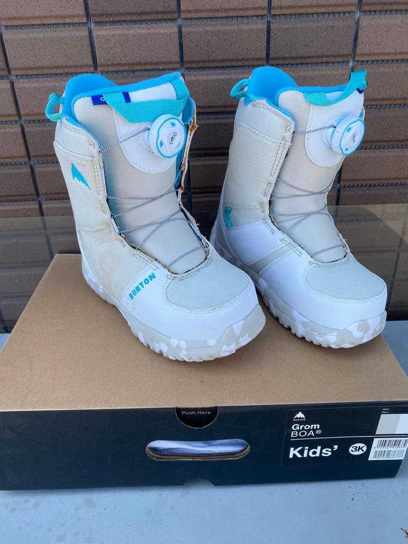 『Beeeee』Burton Grom BOA 子供用スノーボードブーツ