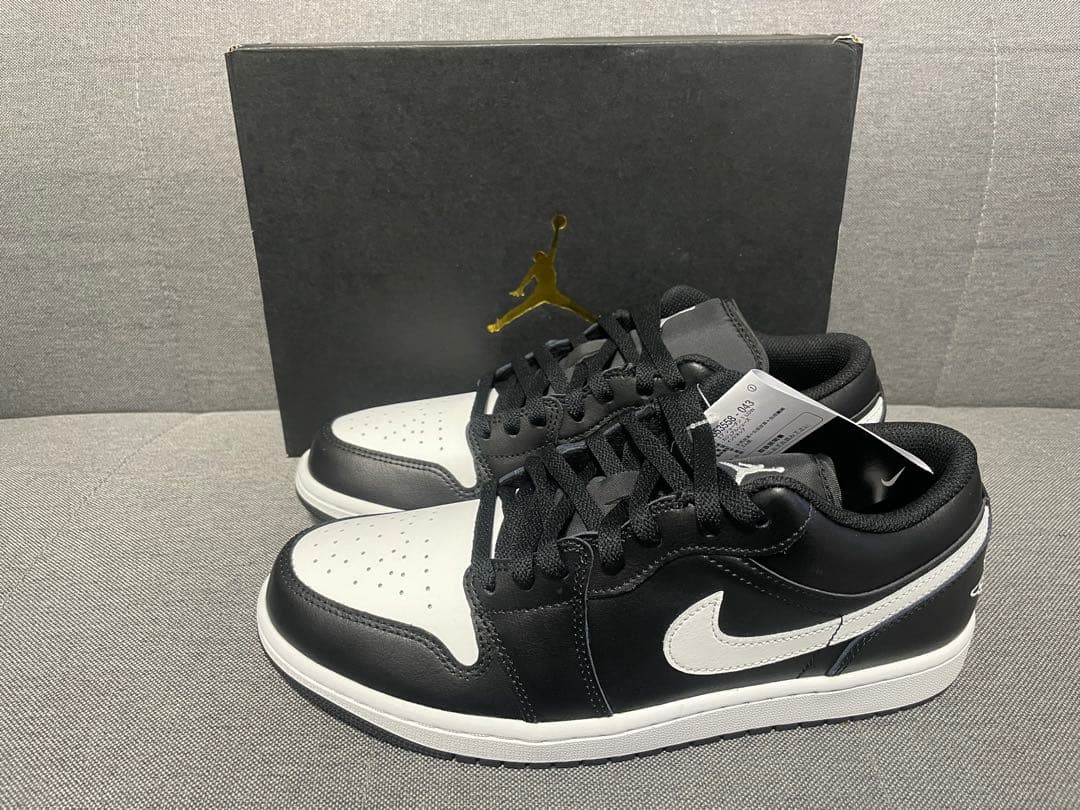 Nike Air Jordan 1 Low ブラック/ホワイト 男性 28 cm