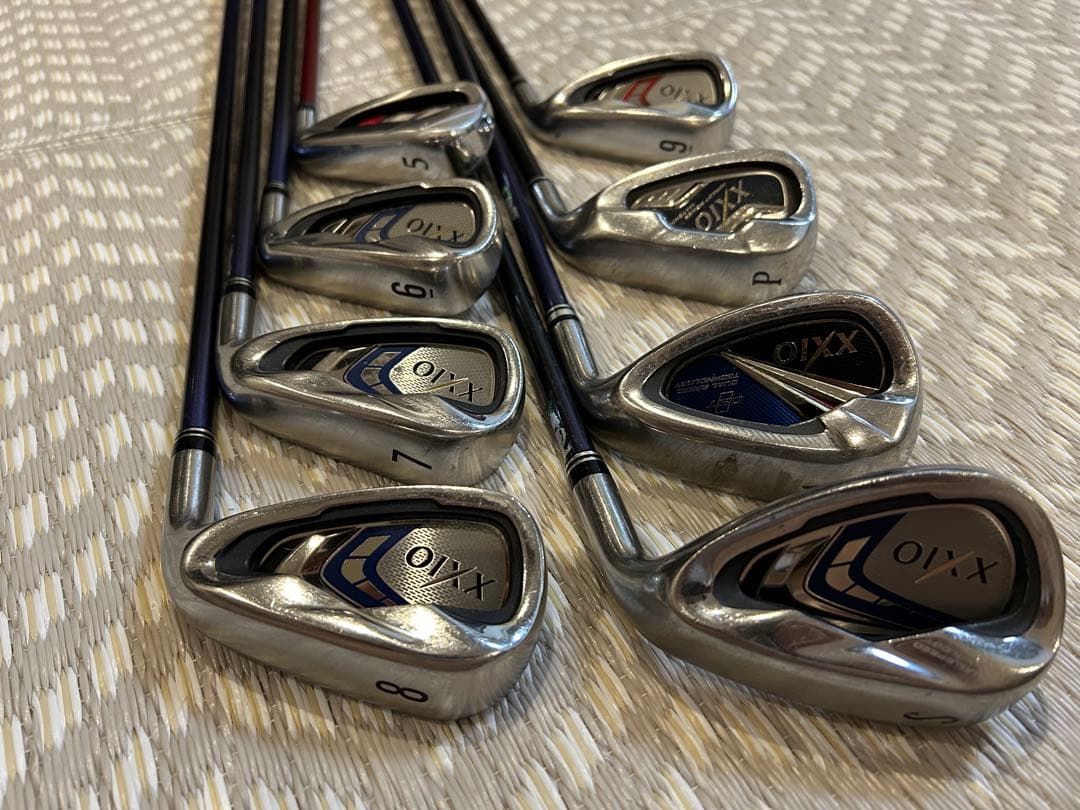 ゼクシオアイアン　8本