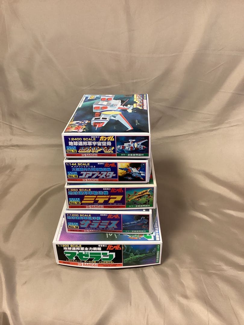 新品 赤バンダイ ガンダムプラモデル 旧キット ガンプラ 美品 10点セット