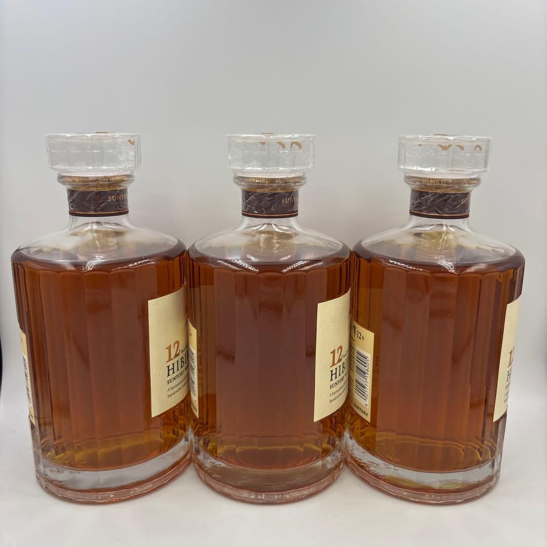 サントリー　響12年 700ml 箱有り 3本