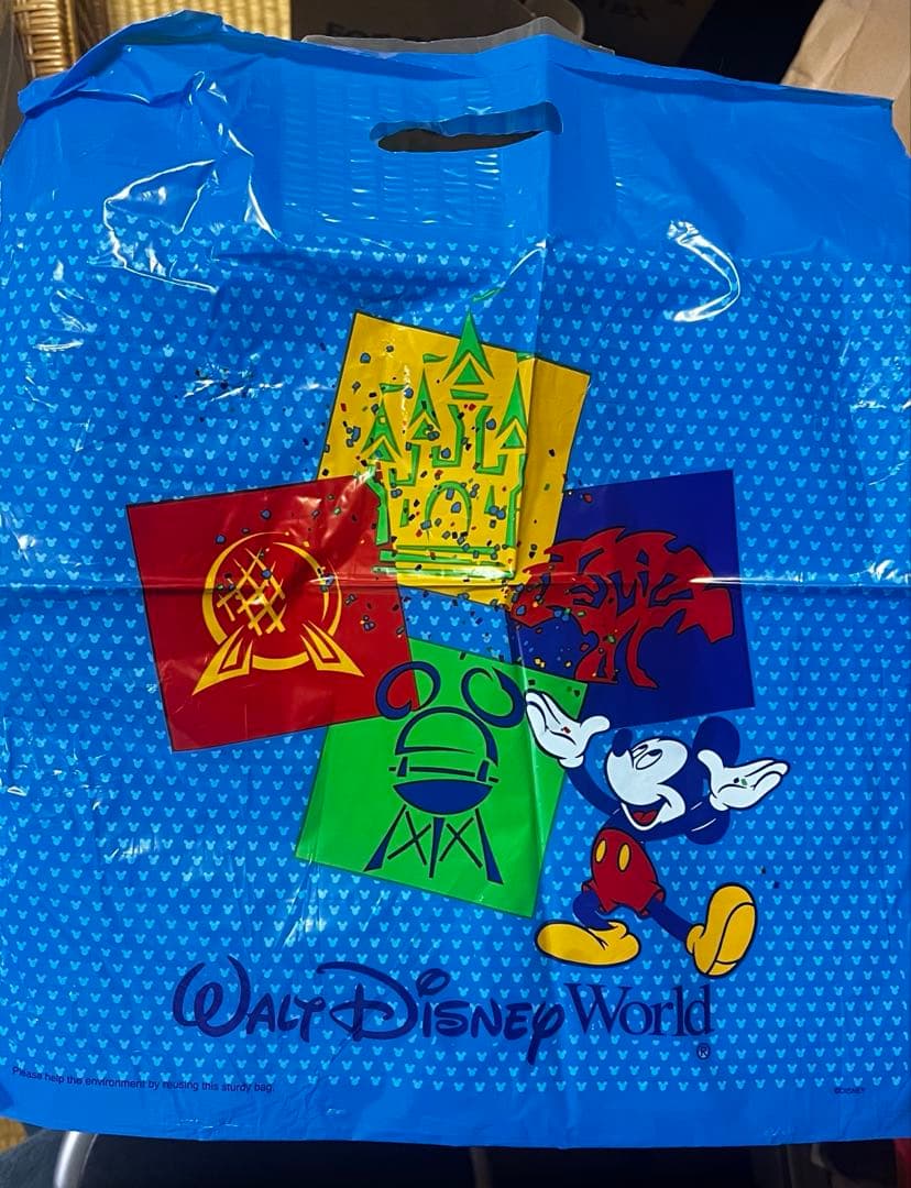 ディズニーワールド　ギフトボックスの箱