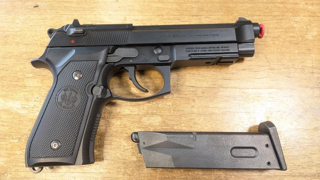 東京マルイ　M92F ガスブローバック 極美品 　マガジン３本