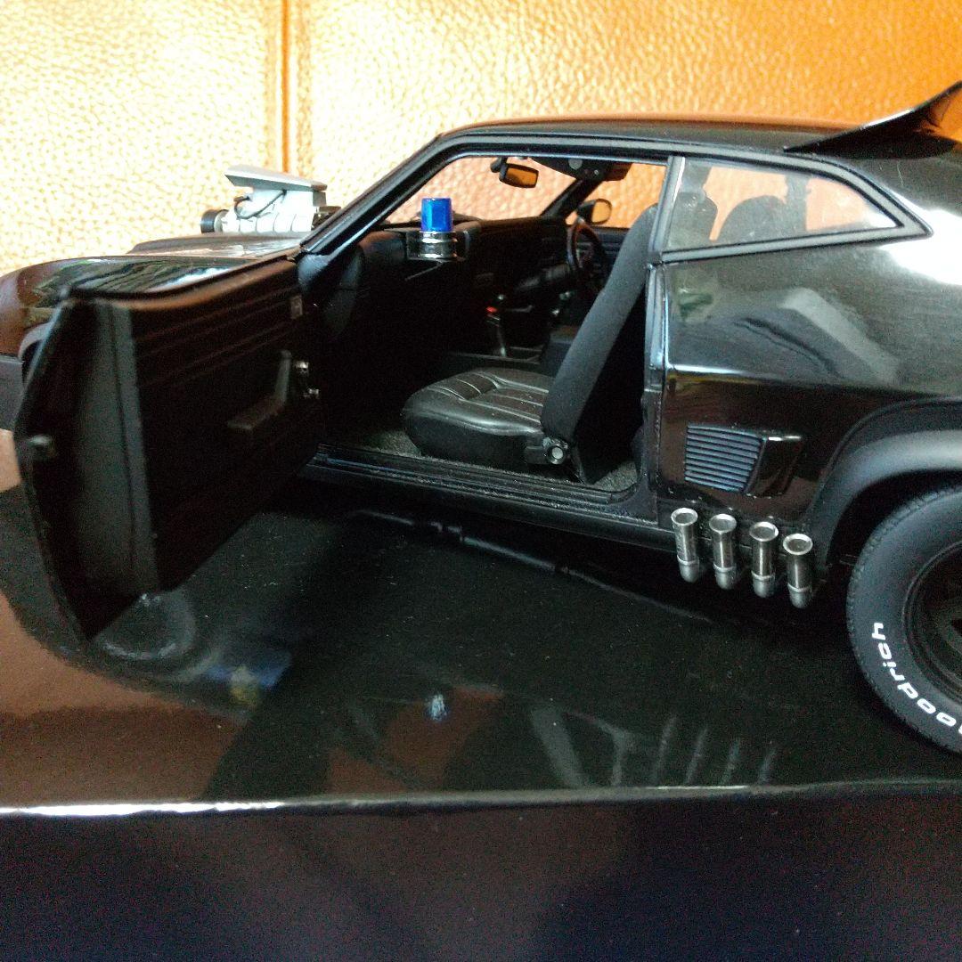 AUTOart マッドマックス インターセプター 1/18 黒