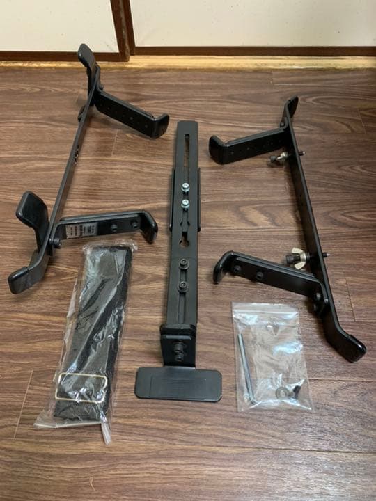 タイニーキックベース！フロアタムを乗せるだけで瞬時にバスドラ化！レアアイテムです