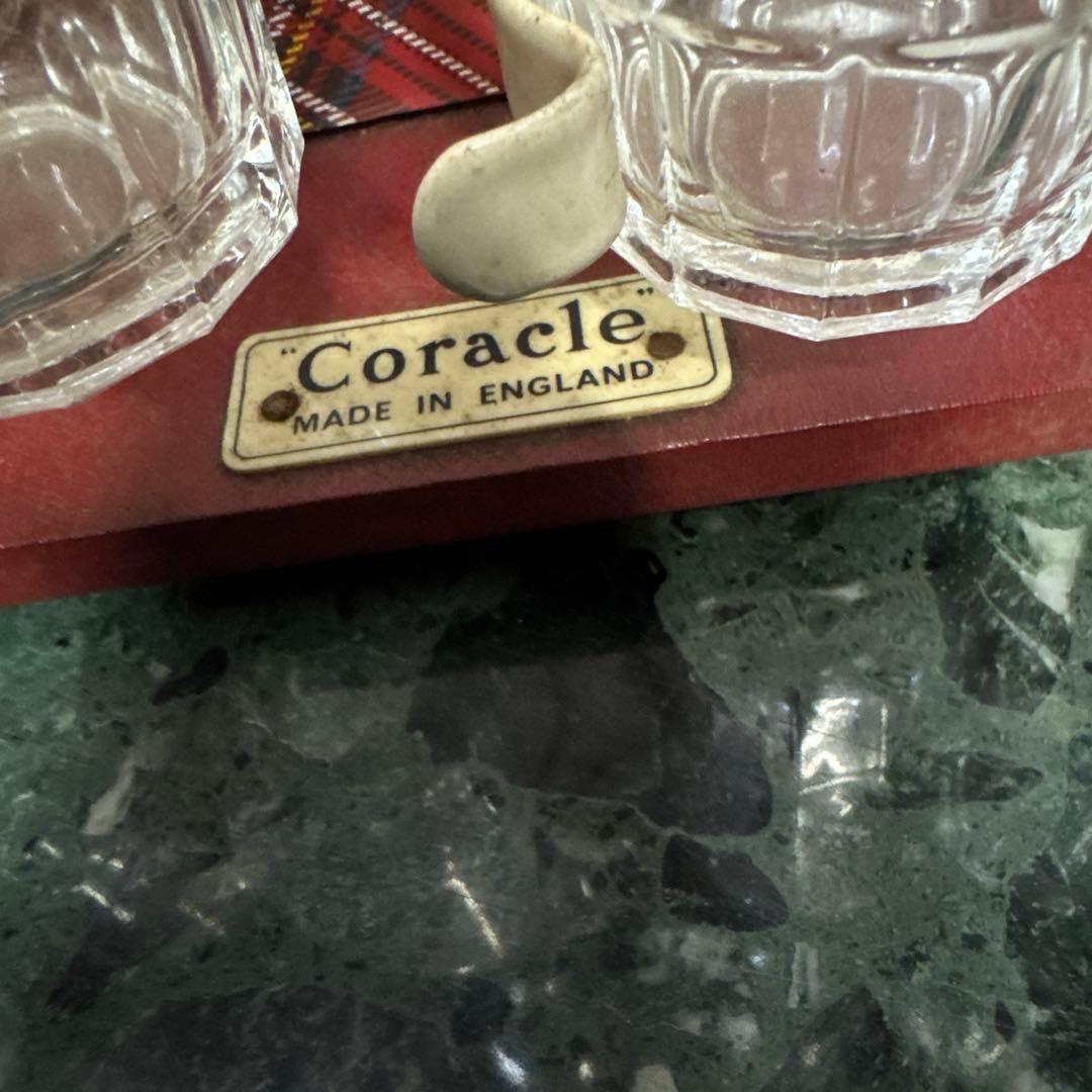 イギリス　アンティーク グラスとボトルセット