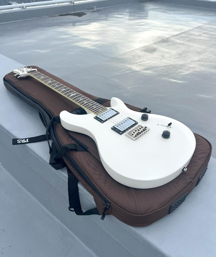 PRS SE Standard 24 Pearl White (希少品)