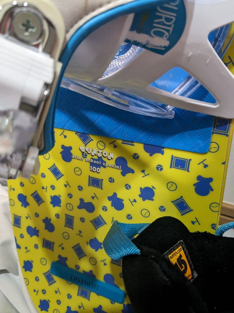 レア　BURTON　ドラえもん　100　スノーボード　ウェア　一式　まとめ売り