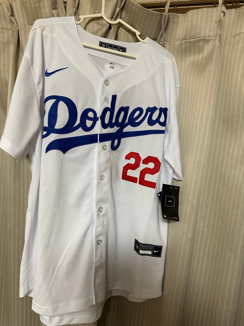 ドジャース　カーショウ　ユニフォームシャツ