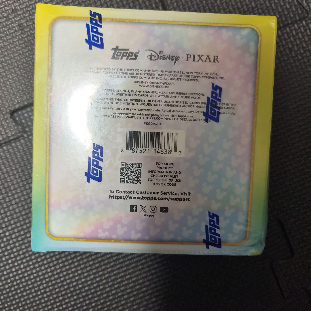 未開封　シュリンク付　Topps Chrome Disney Mega Box