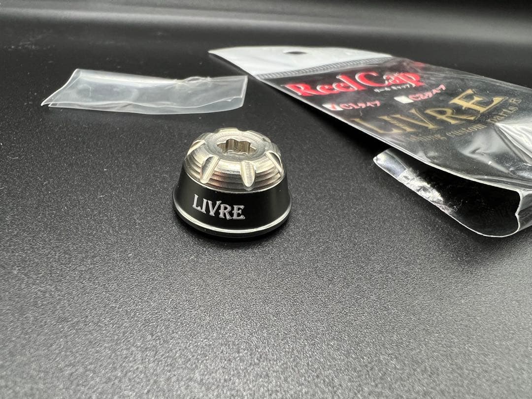 入手困難　リブレ　リールキャップ　ガンメタ／チタン　C1タイプ