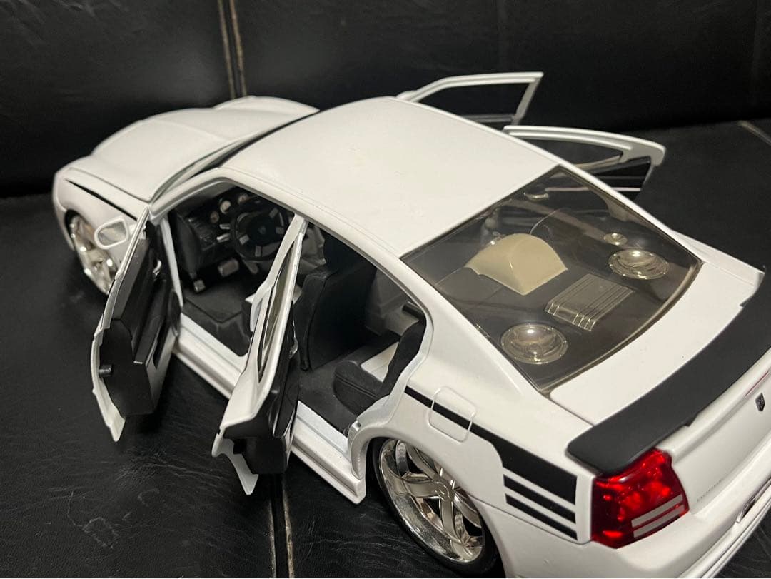 やんつけ　ダッジ チャージャー DODGE CHARGER 1/18