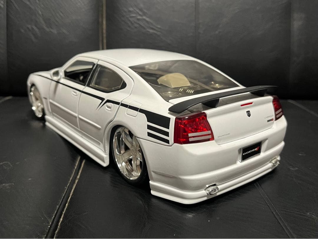 やんつけ　ダッジ チャージャー DODGE CHARGER 1/18