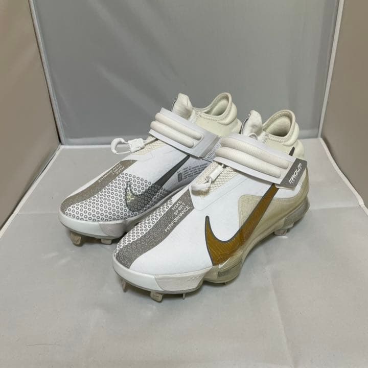 NIKE 野球 スパイク トラウト7 25cm ホワイト ゴールド シルバー