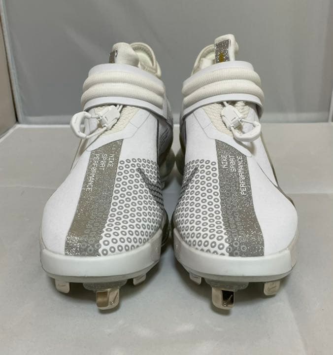 NIKE 野球 スパイク トラウト7 25cm ホワイト ゴールド シルバー