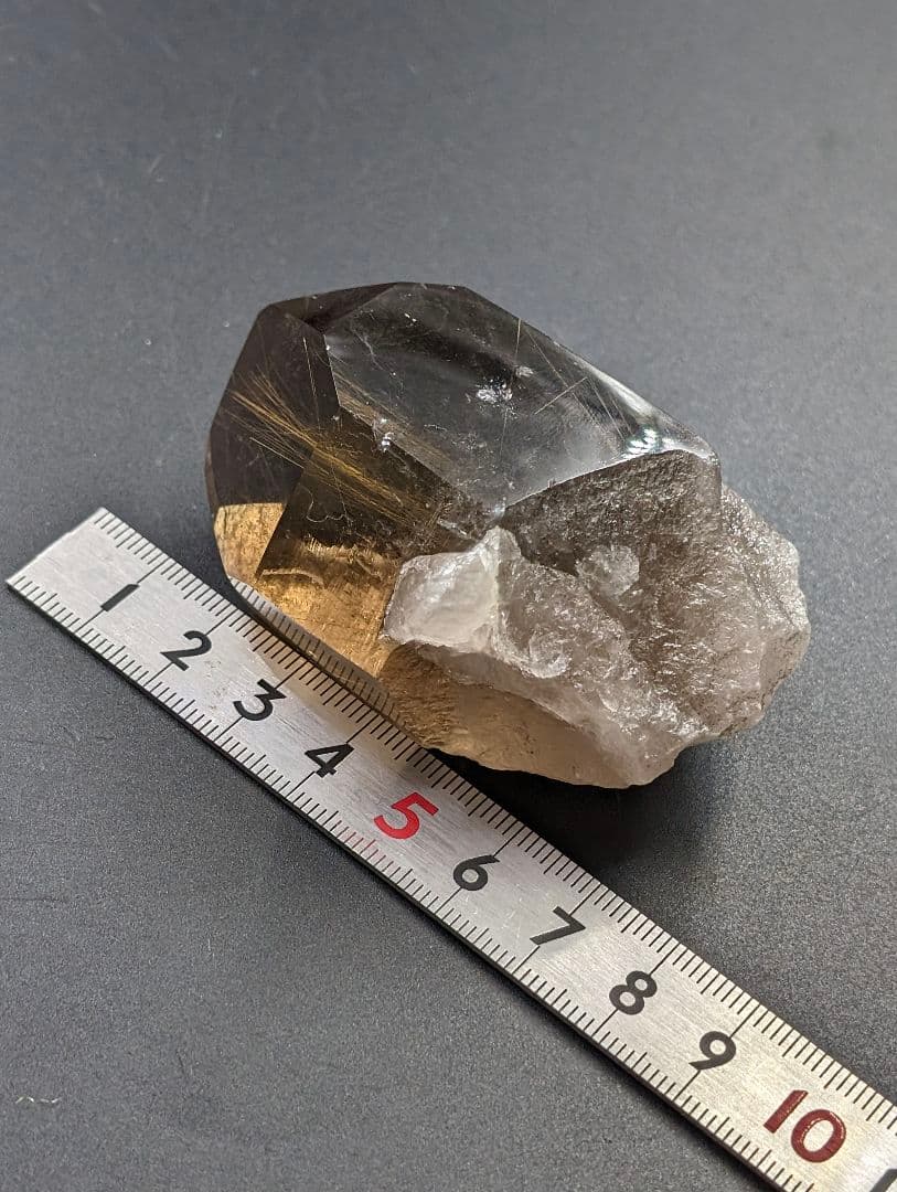 143g 大きめ　ブラジル産　原石 ルチルにスモーキークォーツBH6