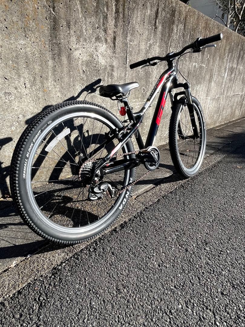 引取限定 GT ストンパー プライム 黒 赤 24インチ マウンテンバイク