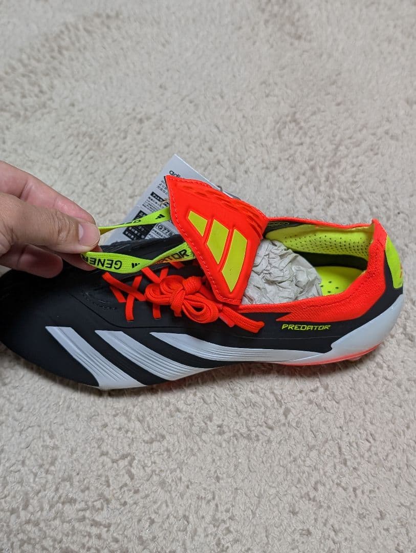 アディダス　プレデター　エリート　FT SG 25cm