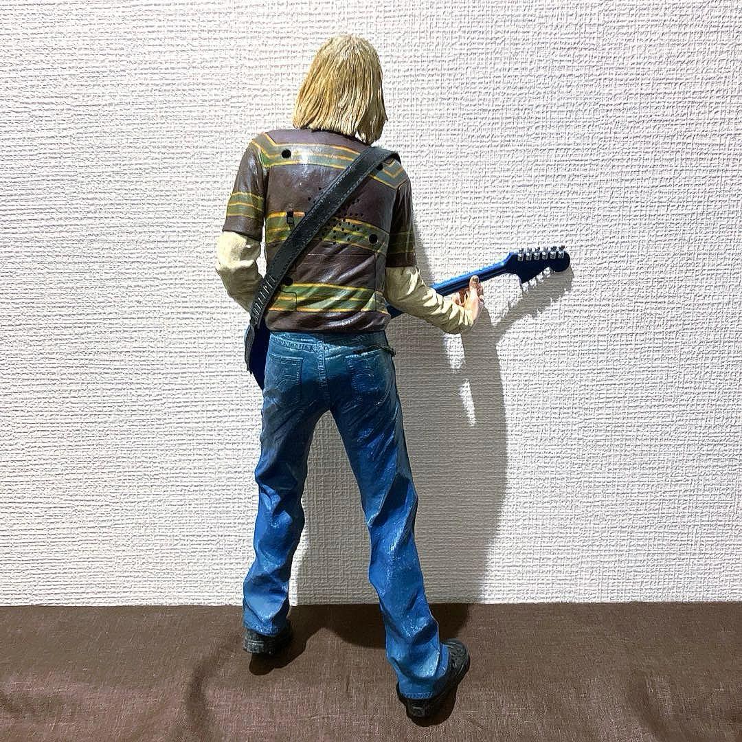 Y*e様 【完動品❗️】NIRVANA カート・コバーン18インチ サウンドフィ