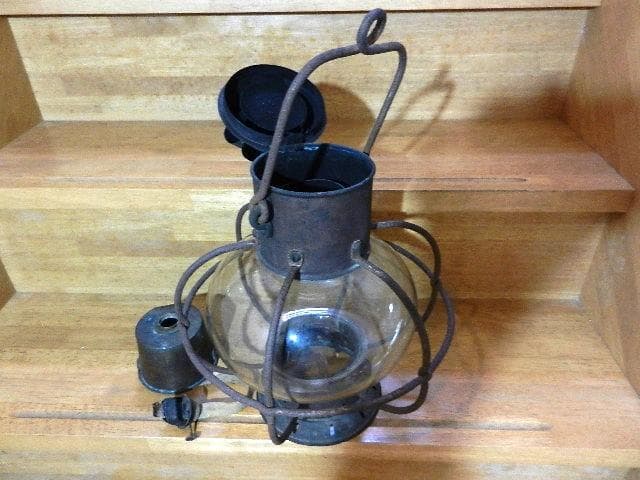 アンティーク船舶用＜オニオン＞オイルランプ
