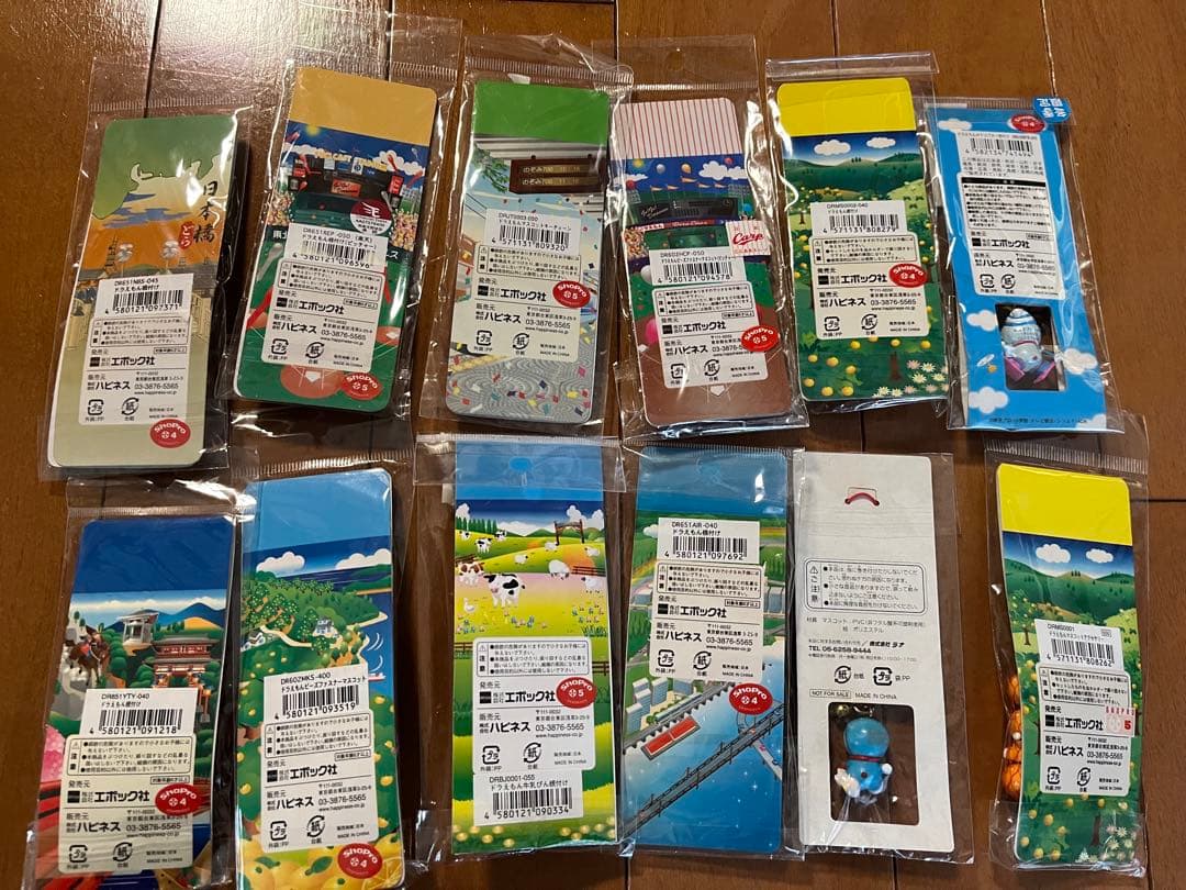 どこでもドラえもん　ストラップ　キーホルダー　根付け　80個