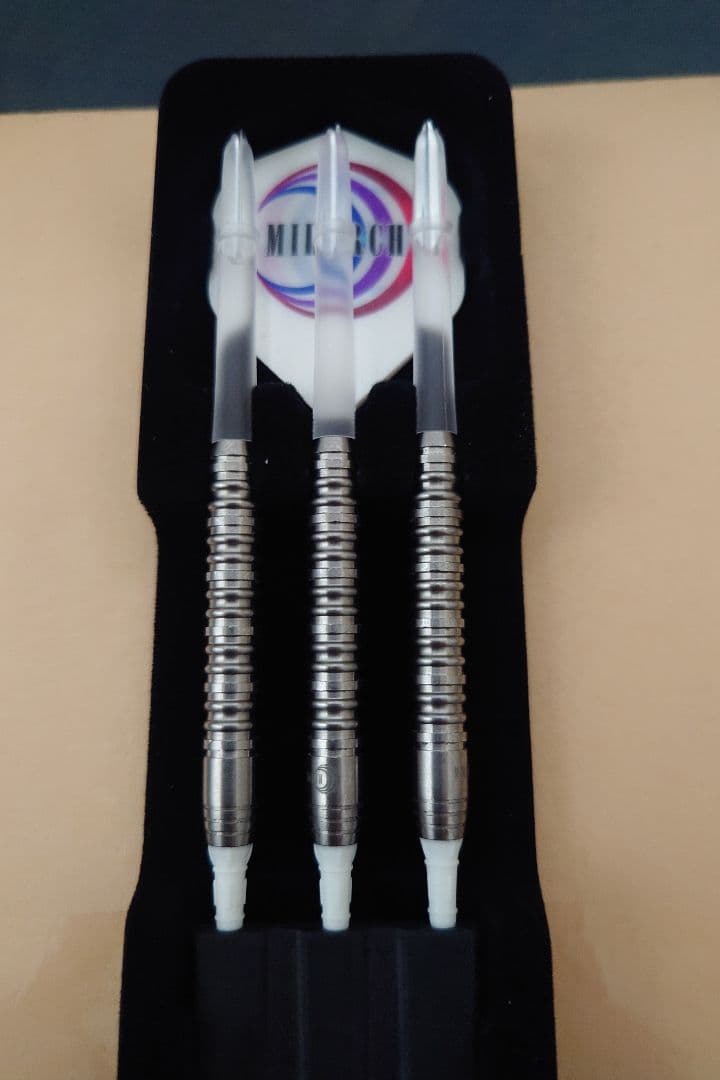 ダーツ MIRARCH リアラインストレート