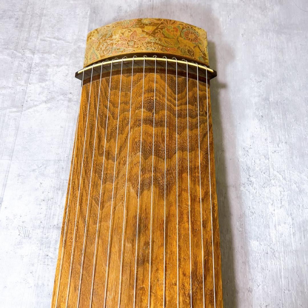 お琴　13弦　綾杉胴　くり甲　高級　和楽器　弦楽器　蒔絵