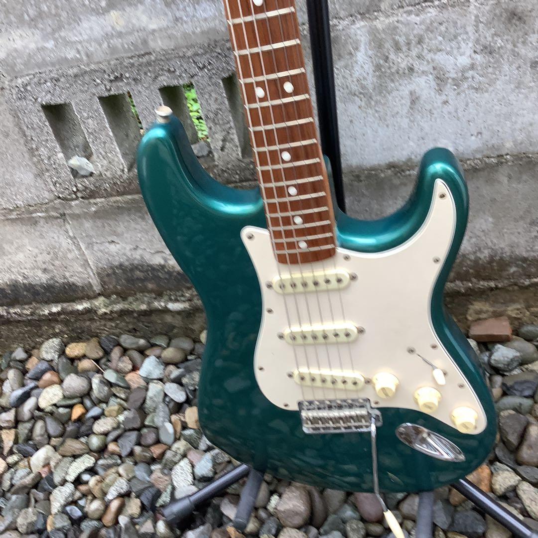 FENDER USAアメリカンヴィンテージ1962 OceanターコイズBlue