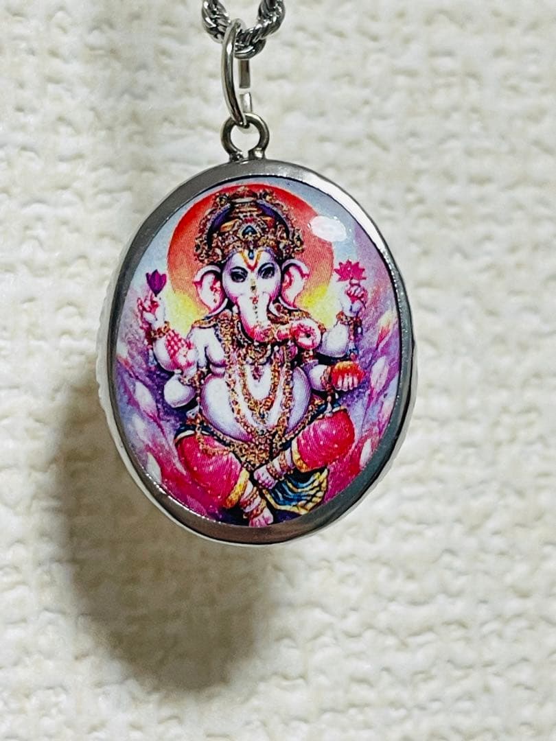 【新品】ガネーシャTシャツとオームペンダントセット　藤井風さん愛用