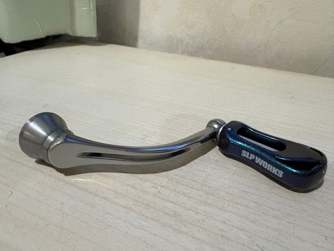 ★☆ダイワ 18イグジスト　LT2500S XH ハンドル 超美品