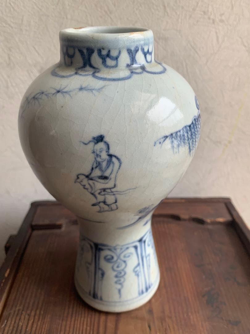 古渡、中国明時代早期染付(青花)花瓶(元箱付き)