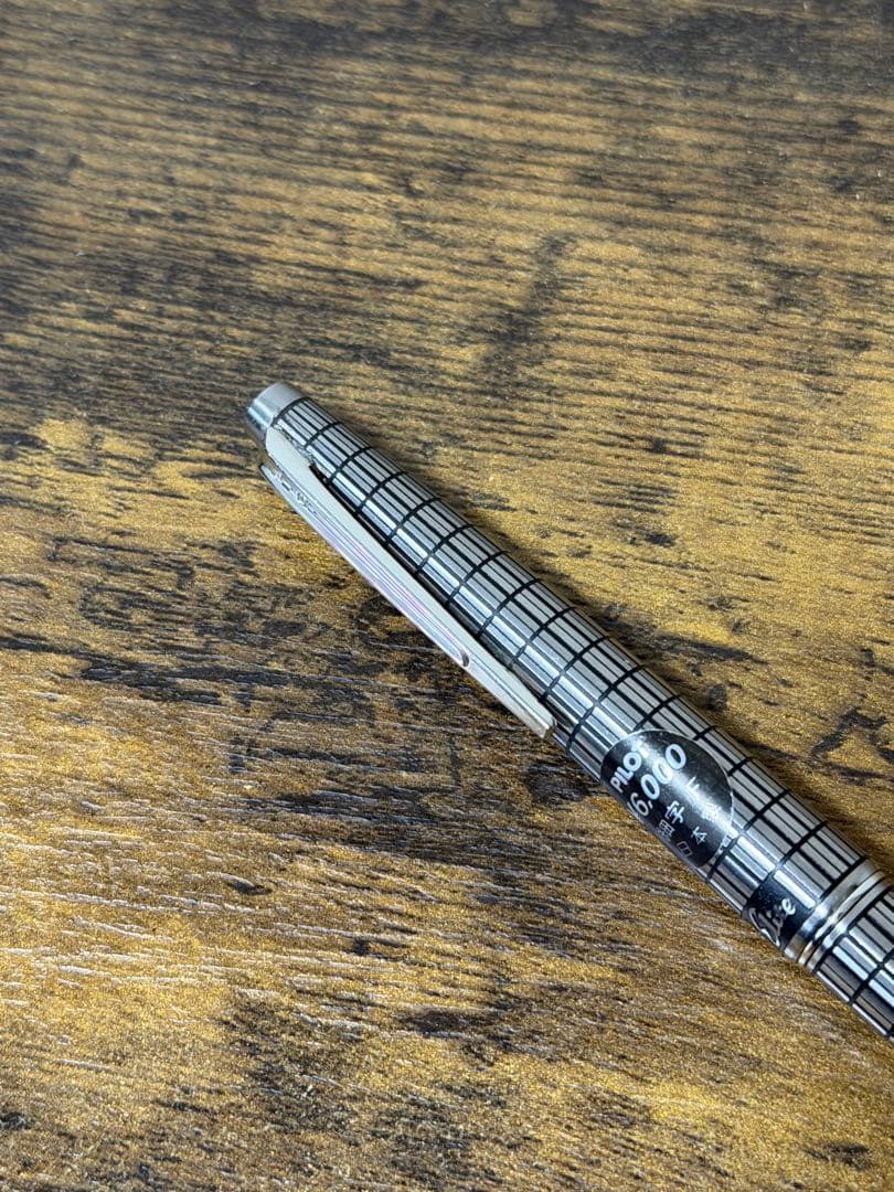 未使用　1975年製　18金　全蝕刻　格子　パイロット　エリート　万年筆　細字