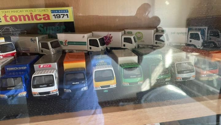 トミカ　いすゞトラック