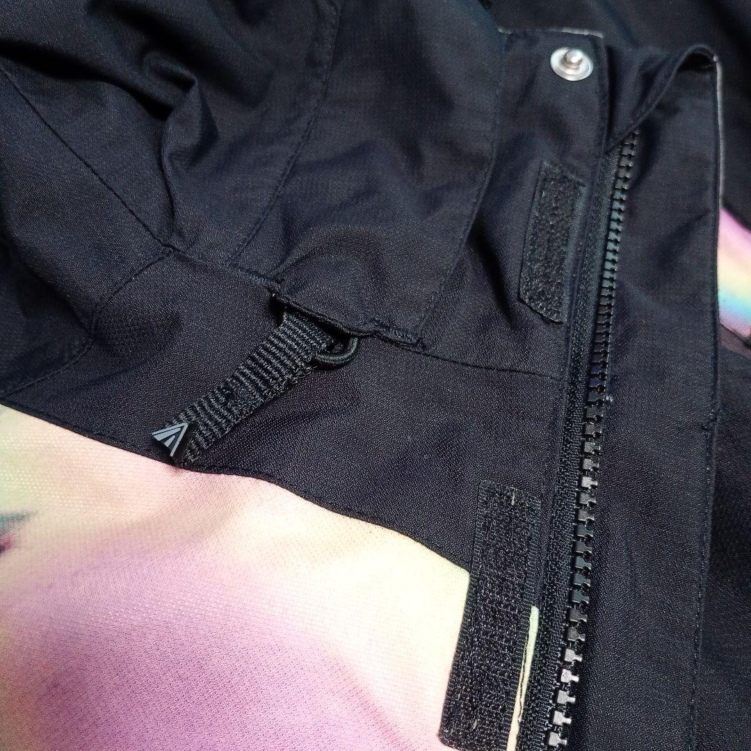 VOLCOM　ボルコム　スノボウェア　総柄　Мサイズ