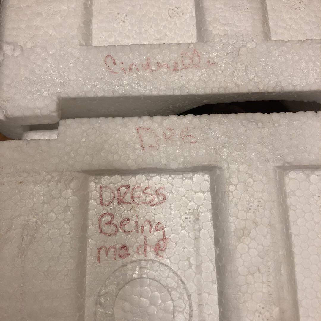 ディズニー　シンデレラ　ピンクのドレス　スノードーム　スノーグローブ