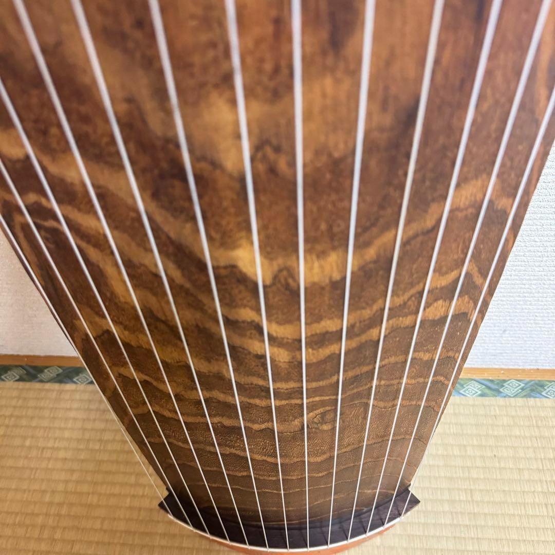 高級　箏　琴　綾杉彫　くり甲　透かし玉縁包み　山田流　蒔絵　螺鈿　13弦　ケース
