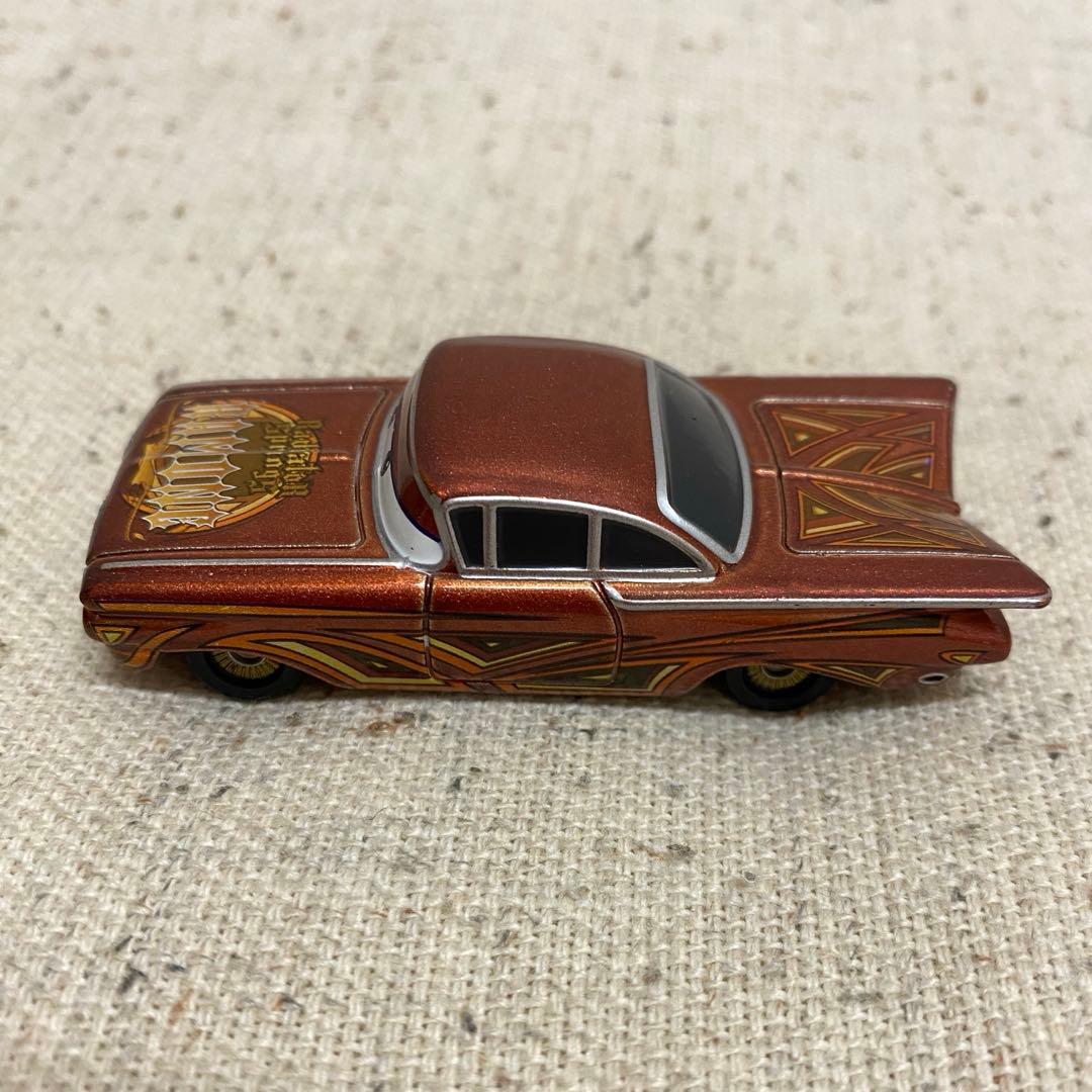 トミカ Dカプセル カーズコレクション ラモーン タイプゴールド