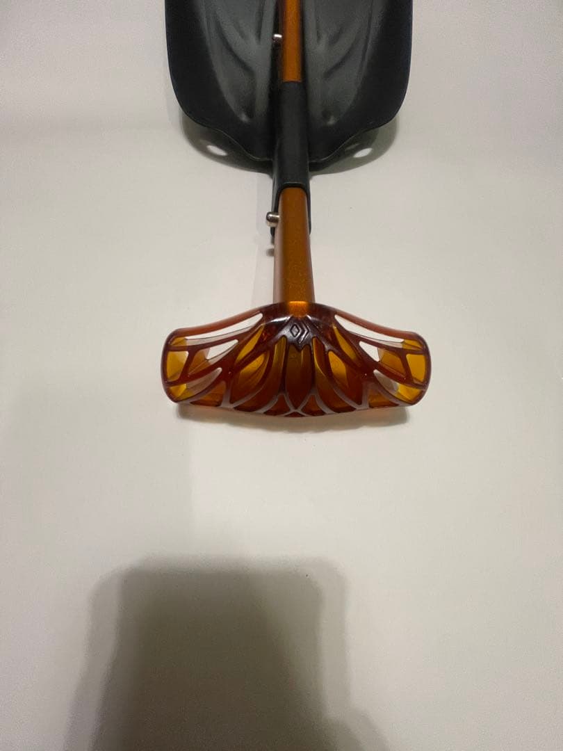 新品未使用　ブラックダイヤモンド スノーボード用スコップ バックカントリー