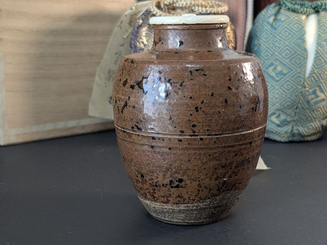 瀬戸 古瀬戸 茶入 仕覆 挽家 ギライ紋菱龍緞子 唐地二重蔓金襴