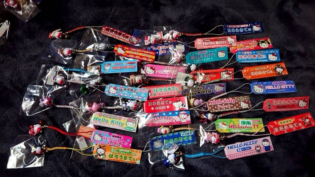 s*e様 ご当地ハローキティ ストラップ 100個セット