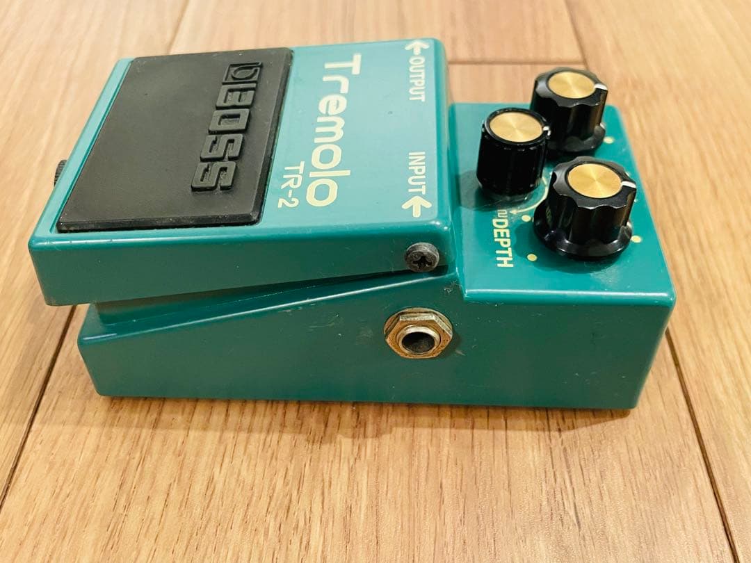 BOSS TR-2 Tremolo エフェクター